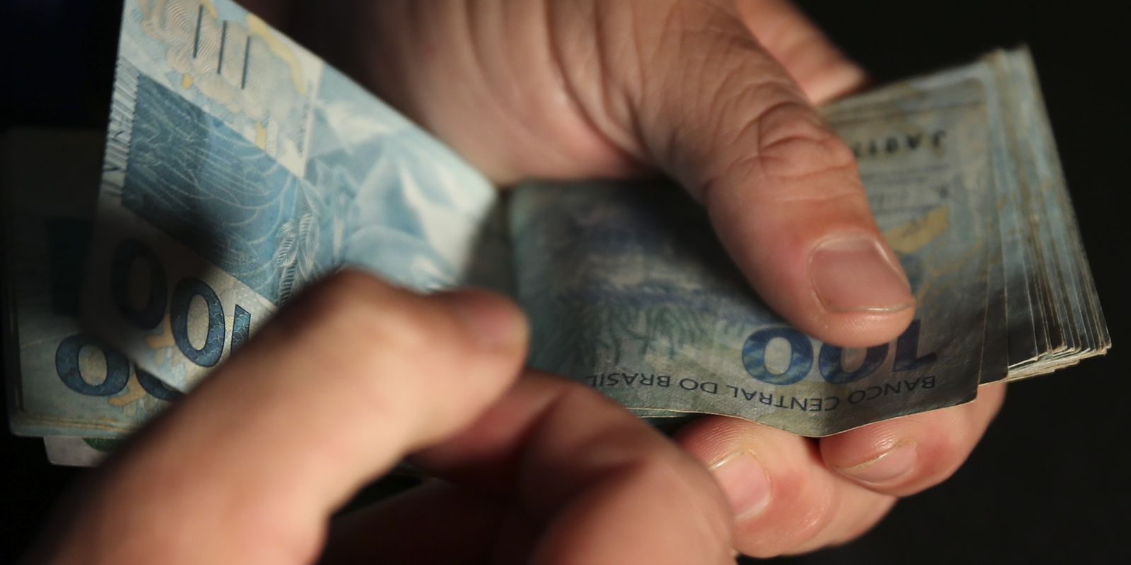 Desenrola Brasil: saiba como usar FGTS para pagar dívidas em atraso