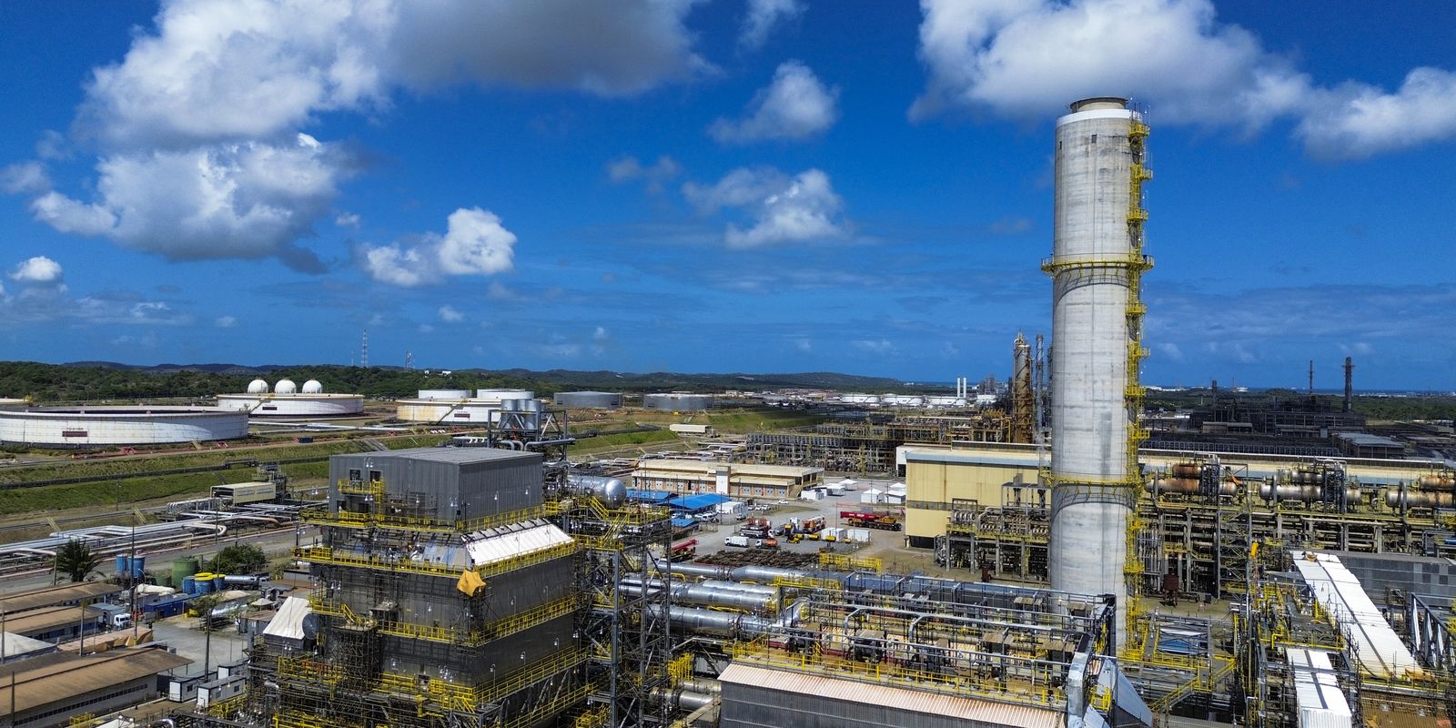 Refinarias da Petrobras operam com mais de 100% de capacidade; entenda