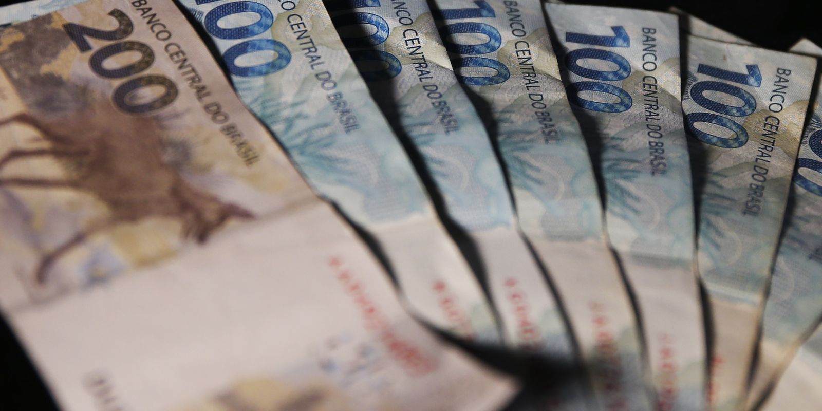 Superávit primário do Governo Central fica em R$ 25,2 bilhões em abril