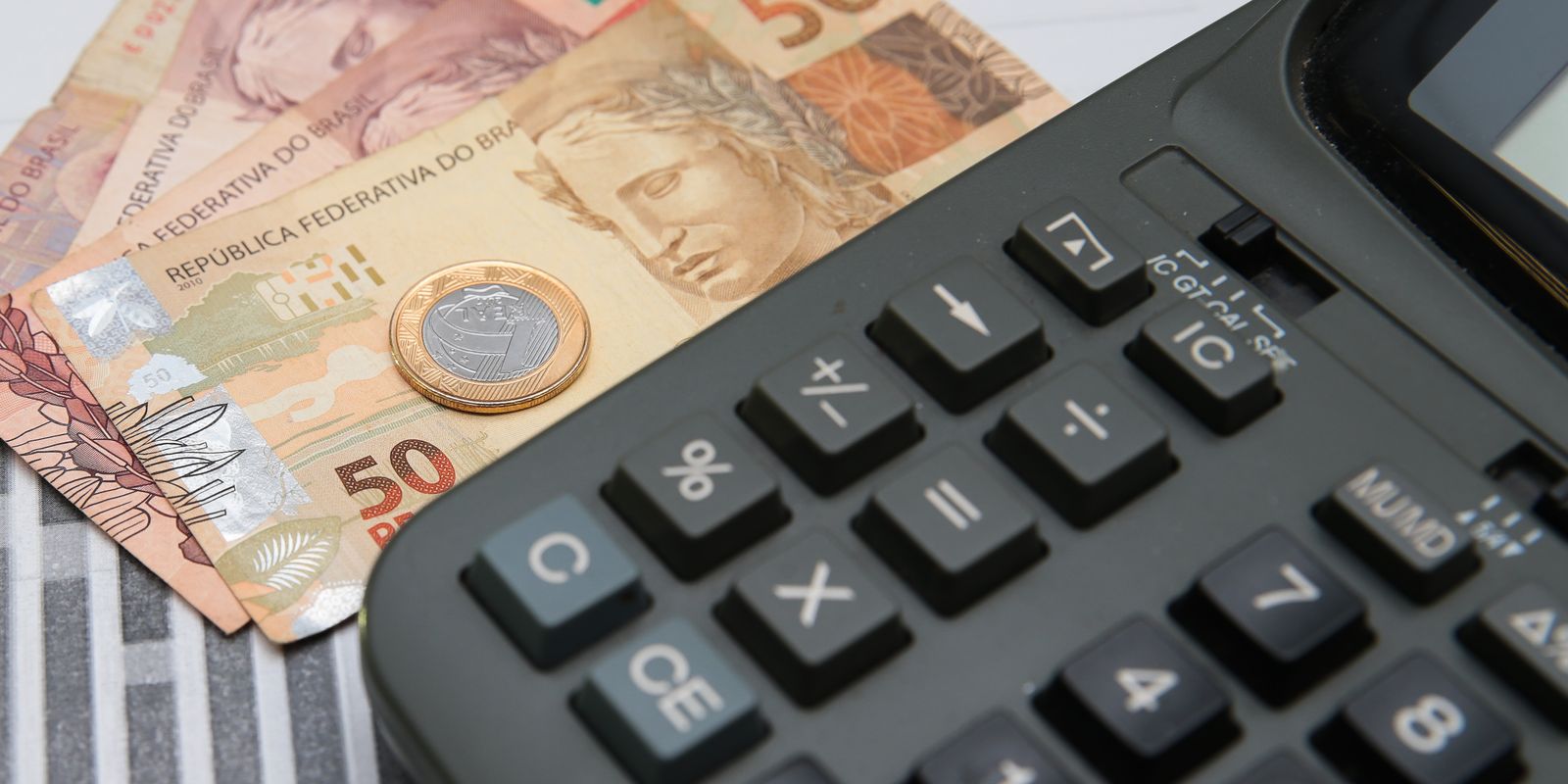 Boletim Focus: mercado reduz expectativa de inflação para 5,16%  
