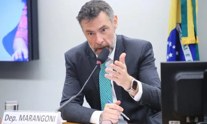 Comissão aprova regulamentação da atividade de operador logístico no Brasil